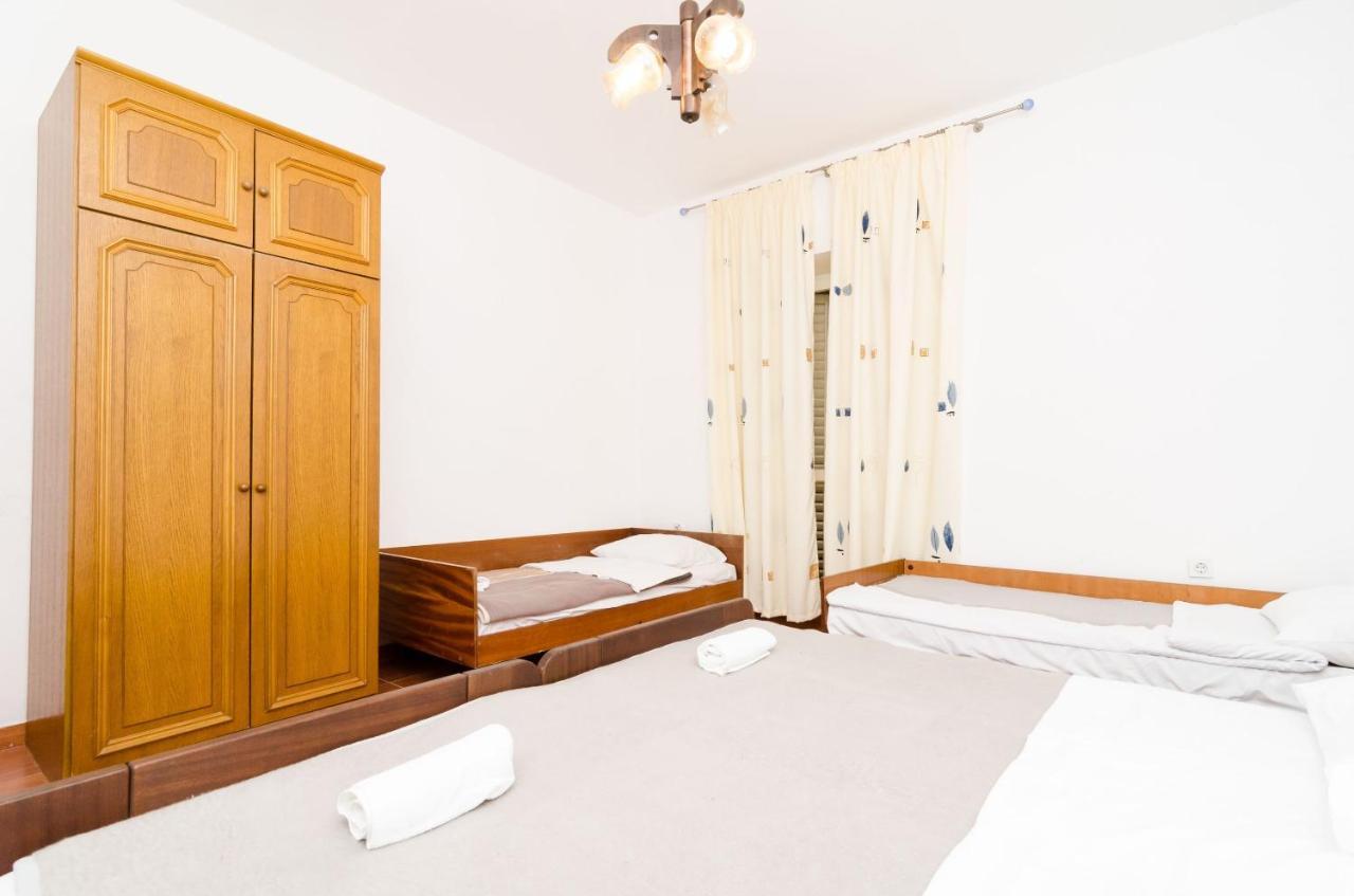 Guest House Kiko Pomena Pokoj fotografie