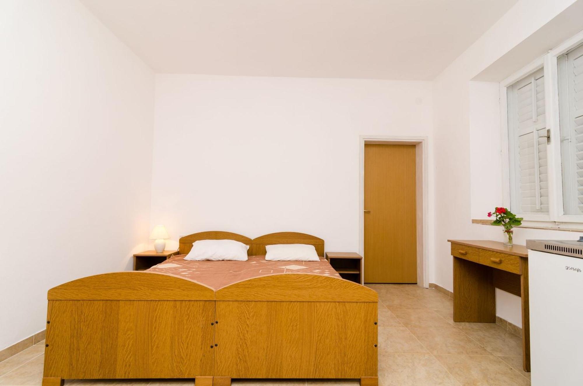 Guest House Kiko Pomena Pokoj fotografie